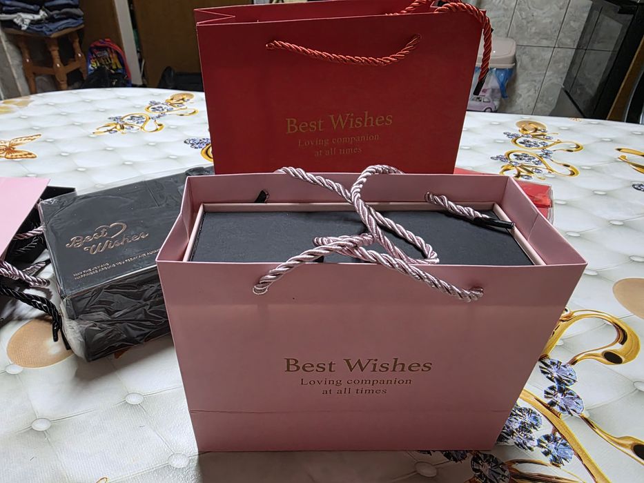 Seturi cadou parfum si trandafiri