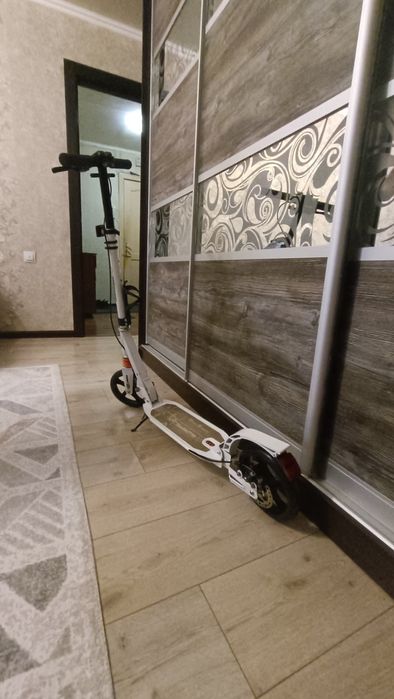 Продам  отличный самокат