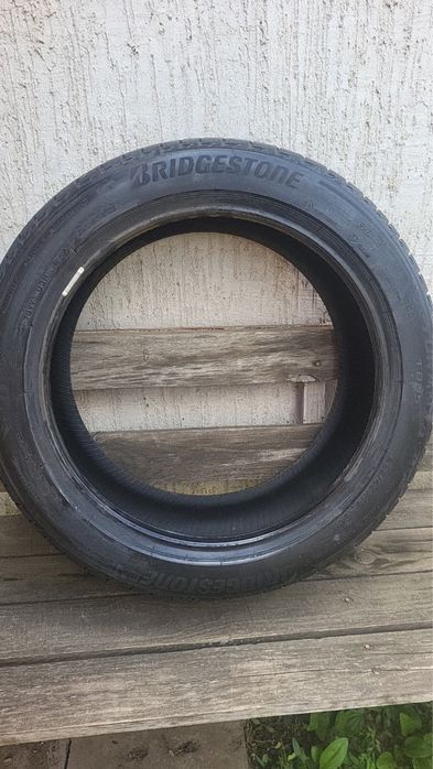 Bridgestone Turanza 235/45/18 Camry 70 75