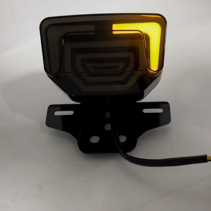 LED Стоп за мотор с вградени мигачи и стойка за номер-19345