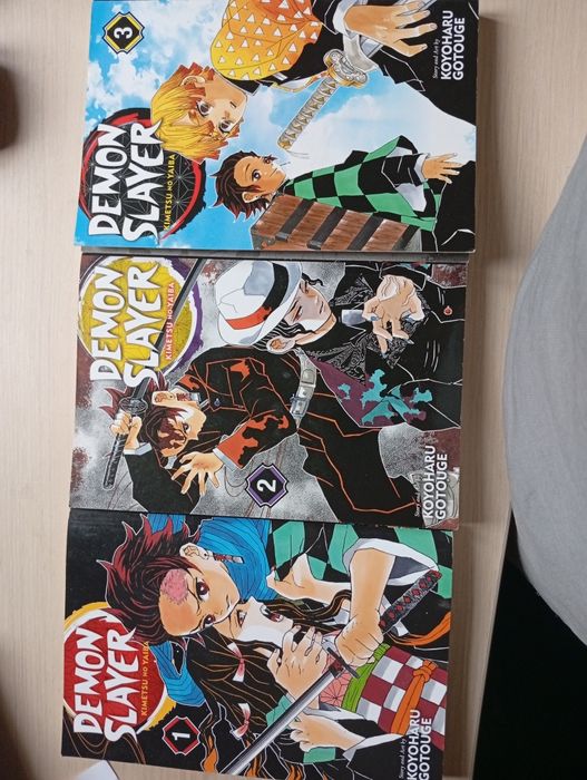 Carti manga demon slayer impecabile
