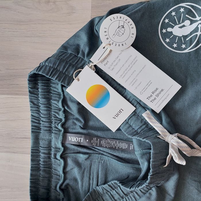 Анцуг долен Vuori