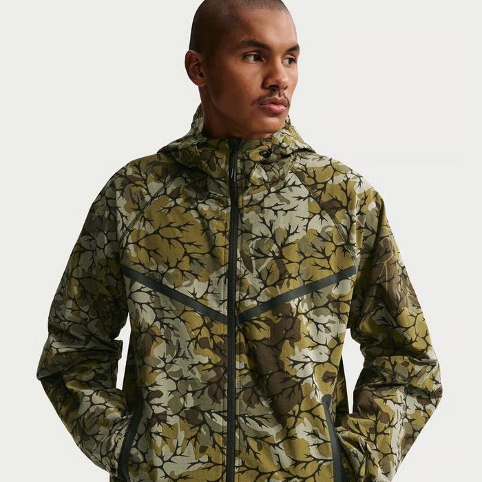 Мъжко горнище : Nike Tech Woven Full-Zip Windrunner Olive Flak and Black L