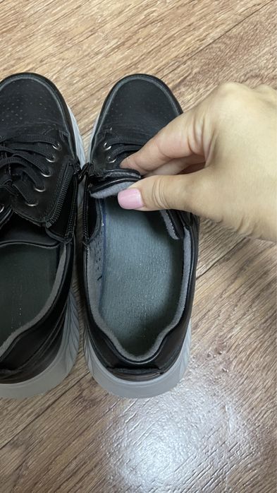 Обувь для школы в отличном состоянии