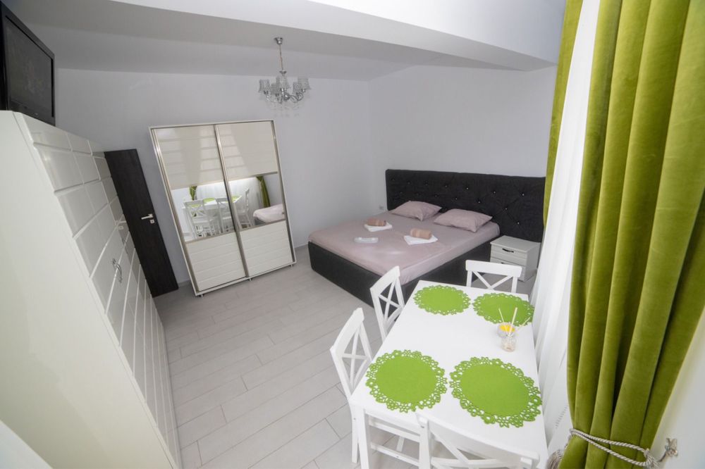 Oferim spre închiriere în regim hotelier apartament cu 2 camere