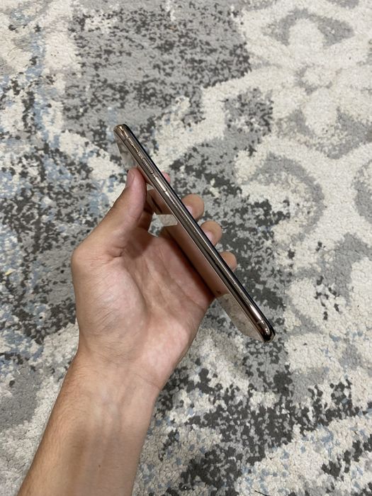 Iphone xs max sotiladi