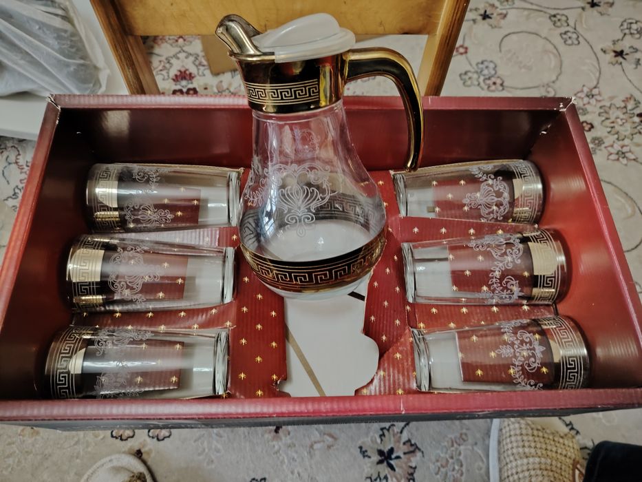 Продам графин с фужерами, Новый