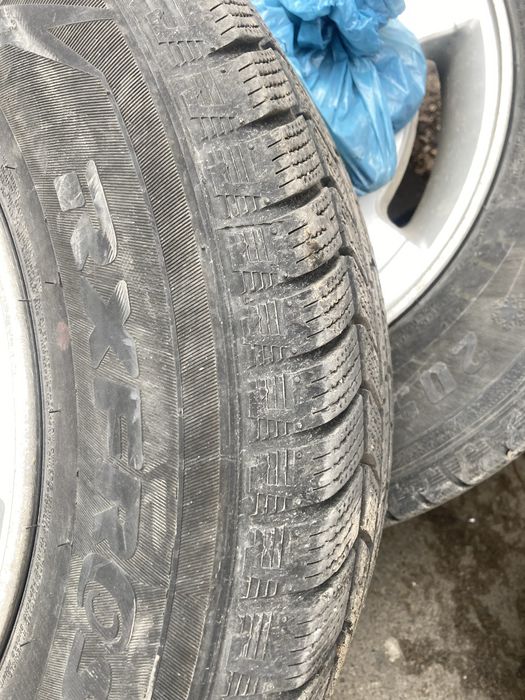 Продам шины в комплекте зима