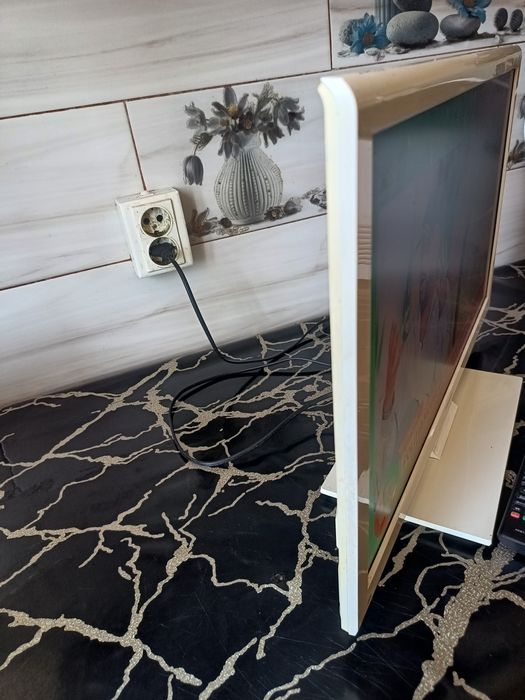 Vind tv led mic de bucătărie de 58 cm