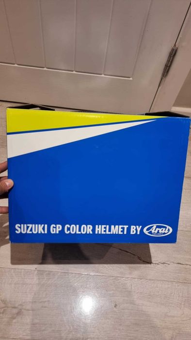 Каска за мотор Сузуки