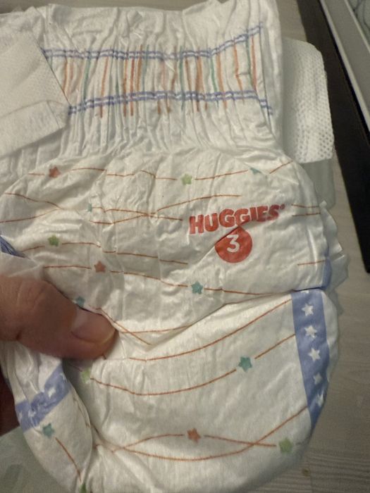 Подгузники Huggies 3 размер НОВЫЕ