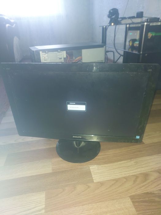 Продам экран компьютера