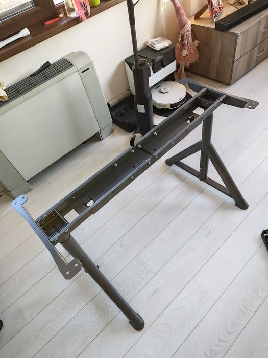 Бюро с регулиране на височината Ikea  IDÅSEN 120х70