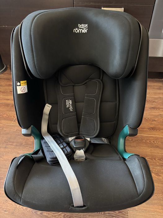 Детско столче за кола Britax romer Advansafix i size