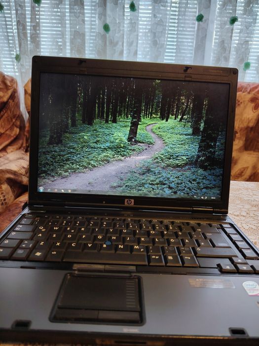 Лаптоп HP compaq