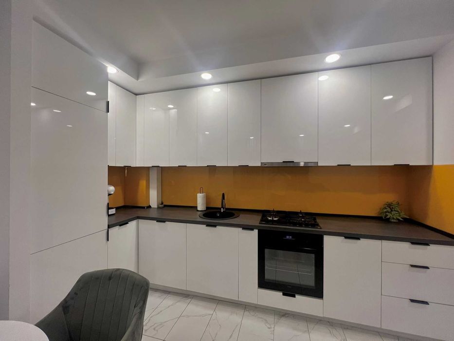 Regim Hotelier 2 camere in Cosmopolis