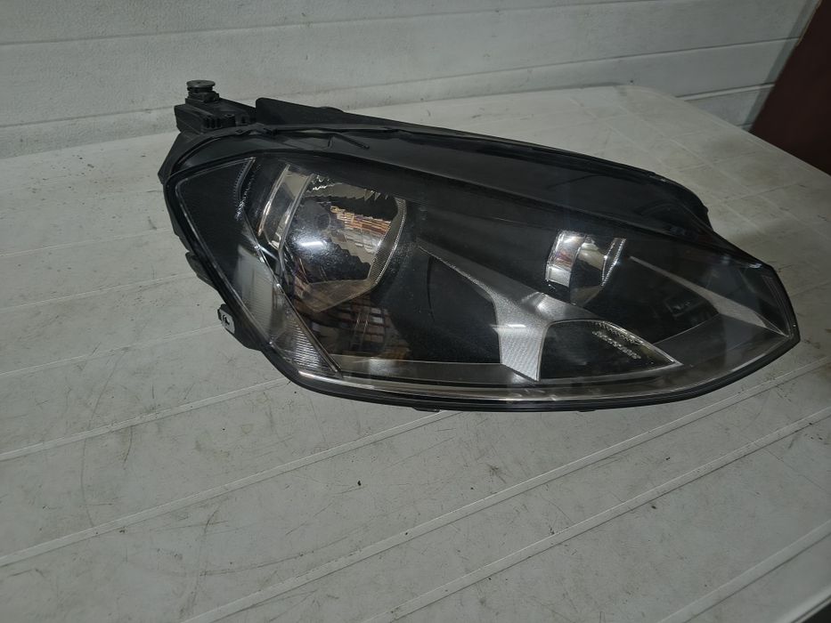 Far dreapta Vw Golf 7 2013 2014 2015 2016 cod 5G1941006E