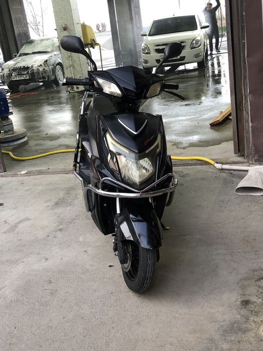 Skuter sotiladi srochni