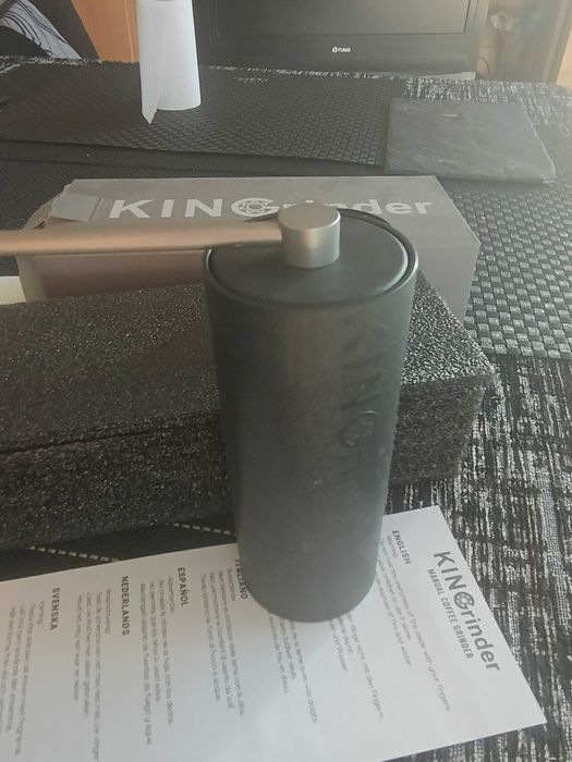 Продавам ръчна кафемелачка Kingrinder P0