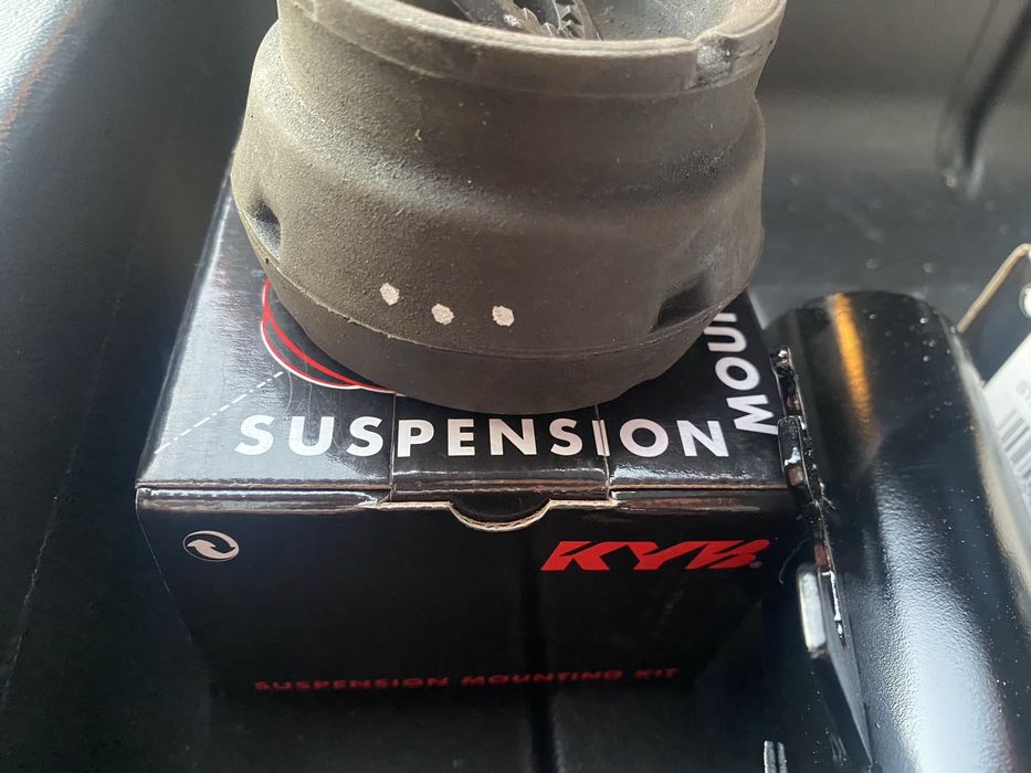 Billstein - предни газови амортисьори и тампони KYB