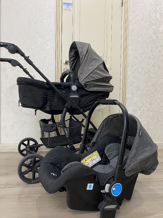 Продам коляску Tomix