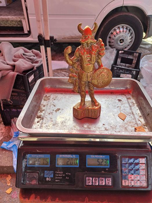 Винтидж месингова фигура