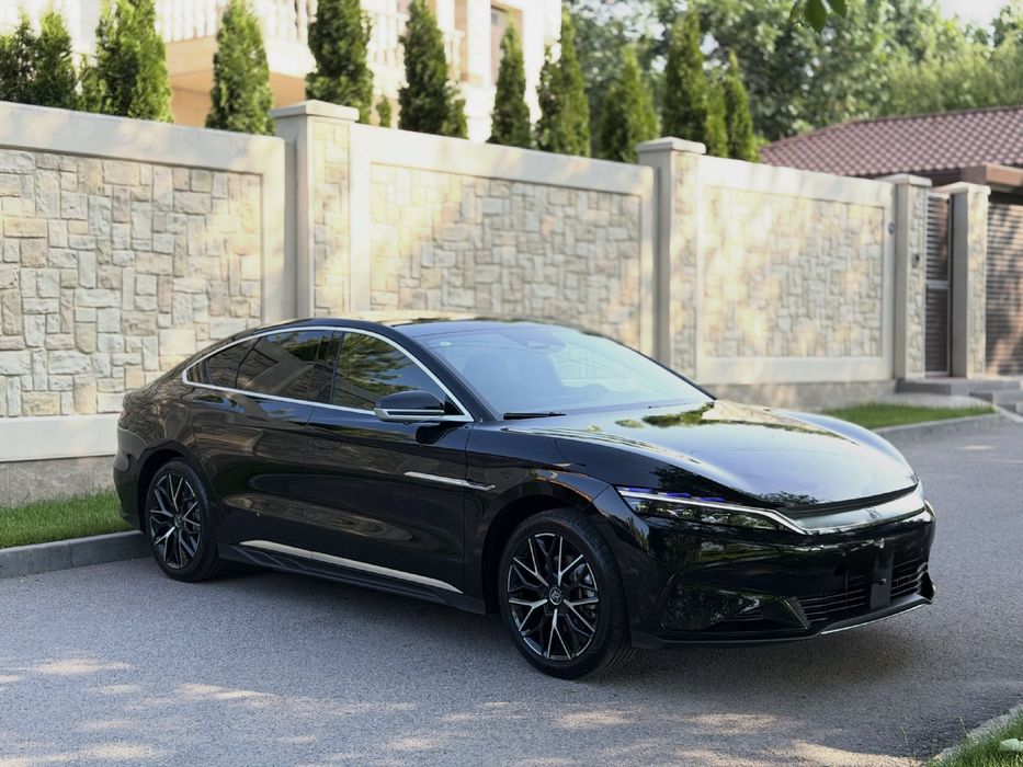 BYD HAN 635 km 2026