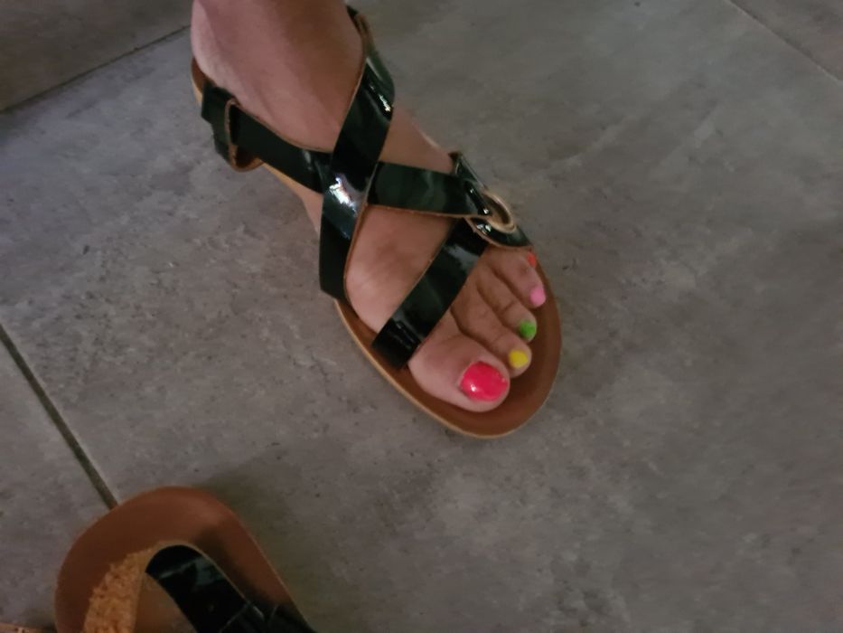 Sandale negre, din lac, marimea 38