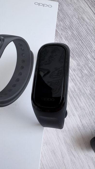 Продам oppo band в отличном состоянии