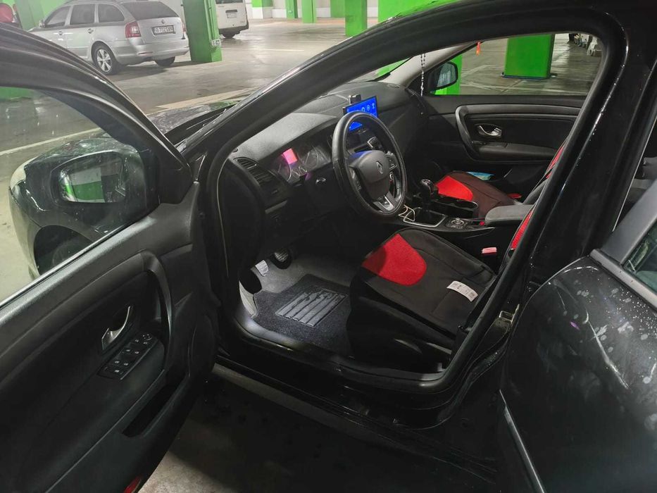 Se vinde Renault laguna gradtour