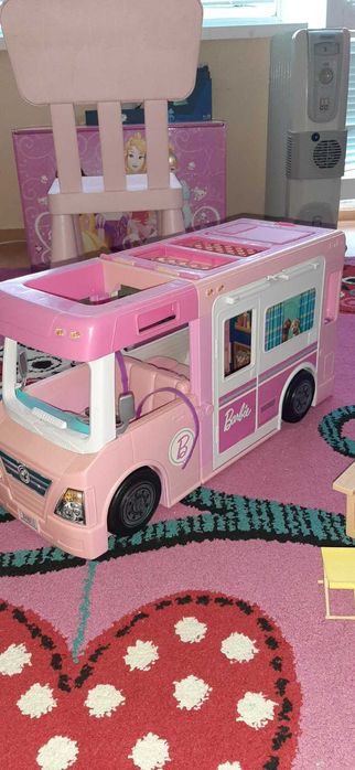 Playmobil - Голяма болница, Барби ЛИНЕЙКА , Барби КЕМПЕР