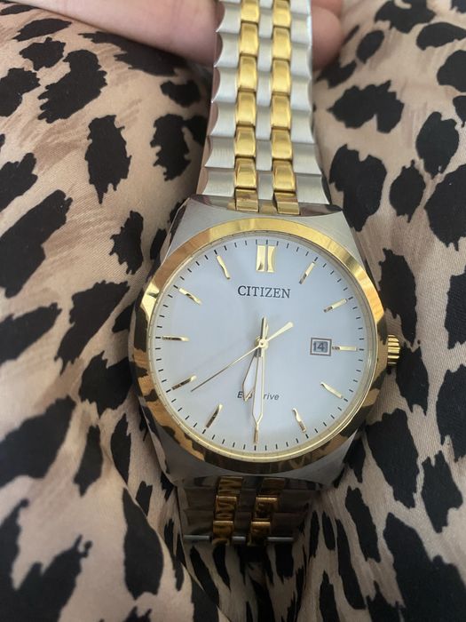 Часовник CITIZEN