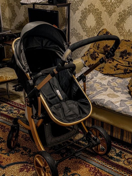 Детская коляска на 0-4 лет