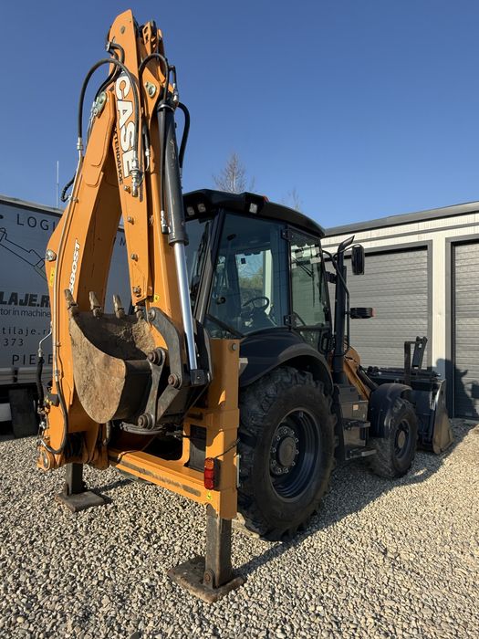 Buldoexcavator Case 580 st, 1400 H, an 2021