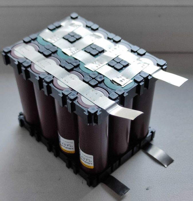 Высокотоковые 18650 Li-ion Liitokala HG2 3000mAh для инструмента + BMS