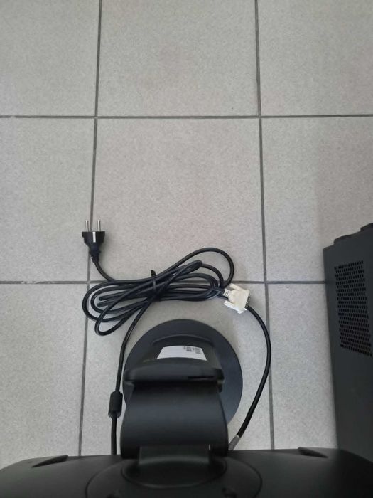 Отличен четириядрен компютър с монитор - 4х2.5GHz, 3GB RAM, външна видеокарта, 500ГБ