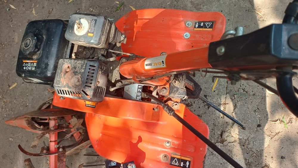 Vând motosapă Ruris in stare foarte bună