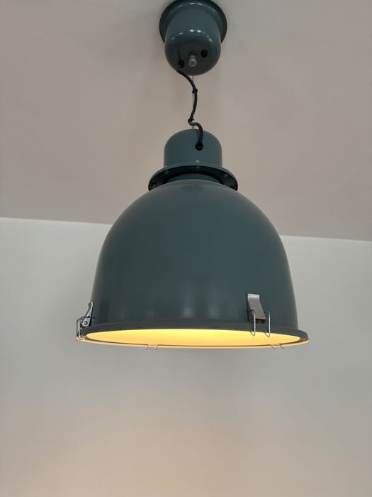 Lustra ikea verde