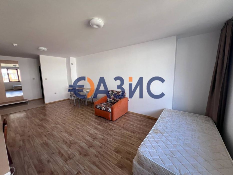Продава се Двустаен апартамент в к.к. Слънчев бряг - 66 кв.м за 587 €/кв.м - Снимка #6