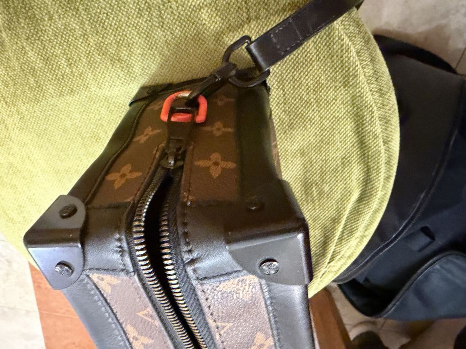 Сумка на плечо Louis Vuitton
