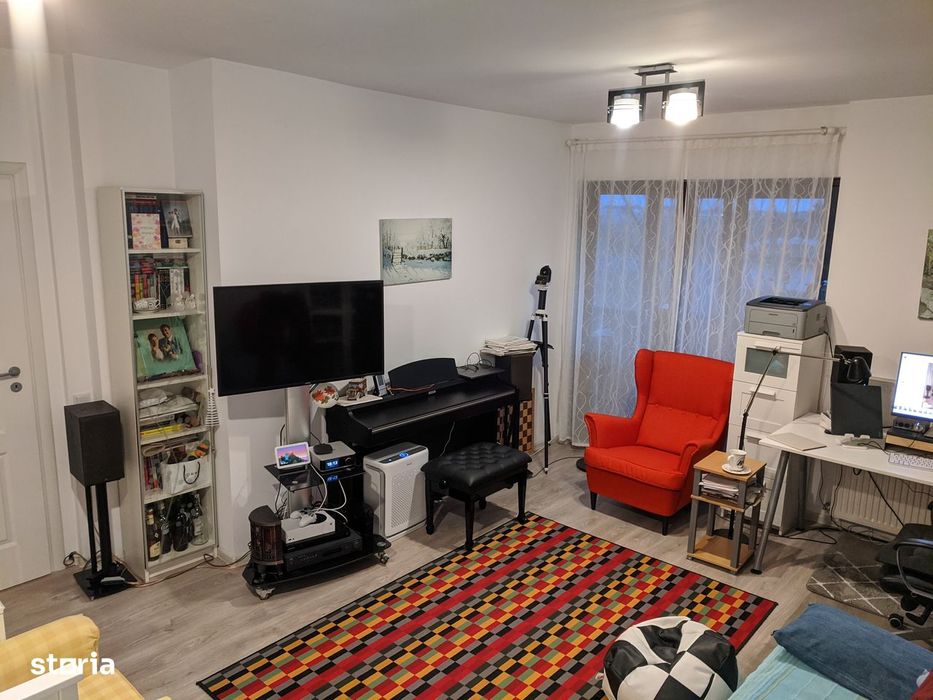 Garsonieră Spațioasă la Curte