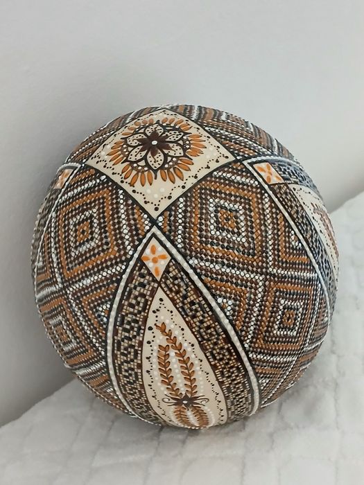 Ouă de struț încondeiate