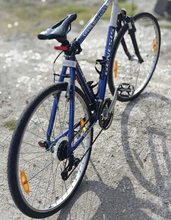 Bicicleta GENESIS Cross-28"
Aluminiu