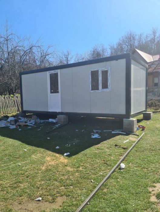 Vând  containere  modulare etc