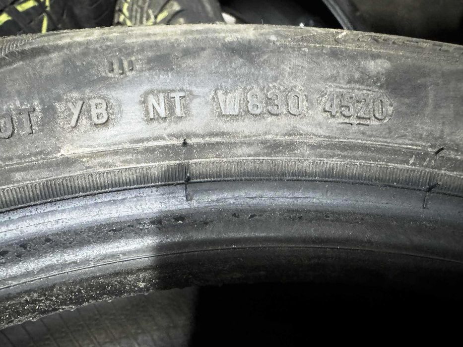 Vând anvelope iarnă Pirelli