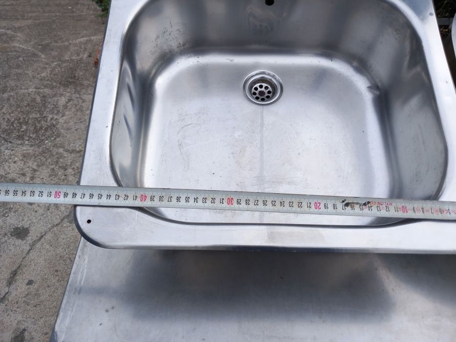 Продавам кухненски мивки
