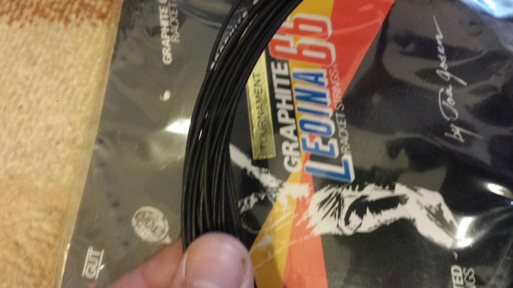 Корда за тенис ракети