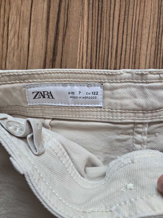 Нови бели дънки Зара за момиче