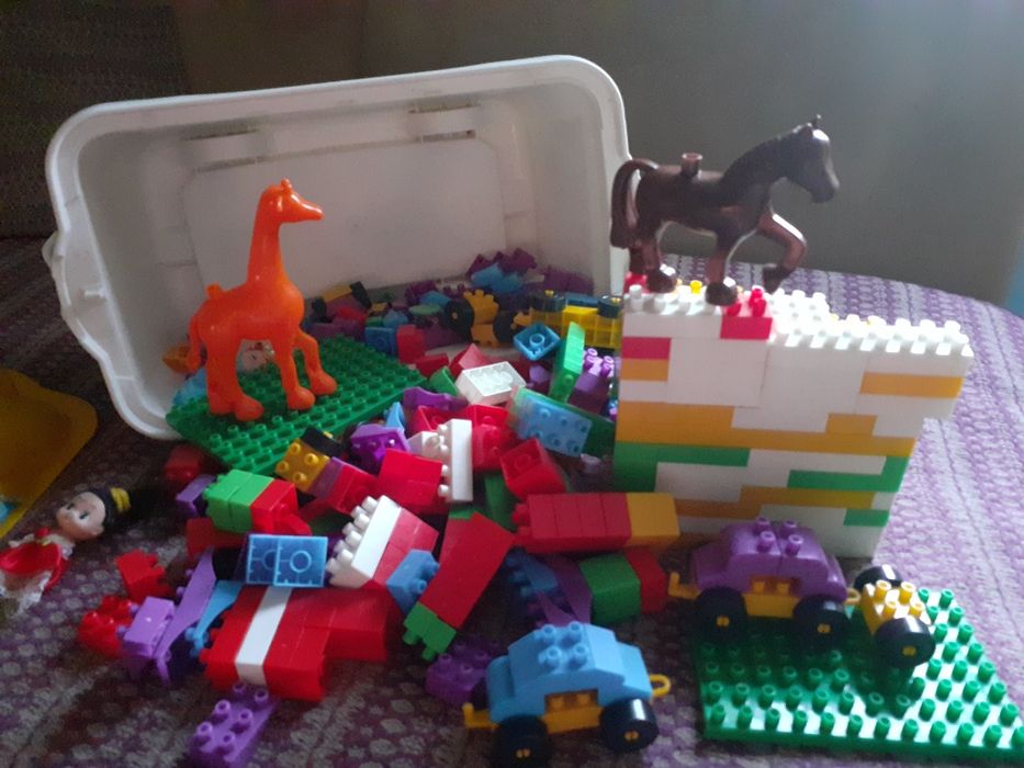 Конструктор продам