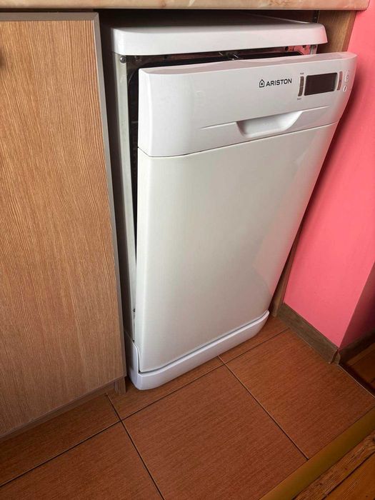 Съдомиялна Аристон 45см